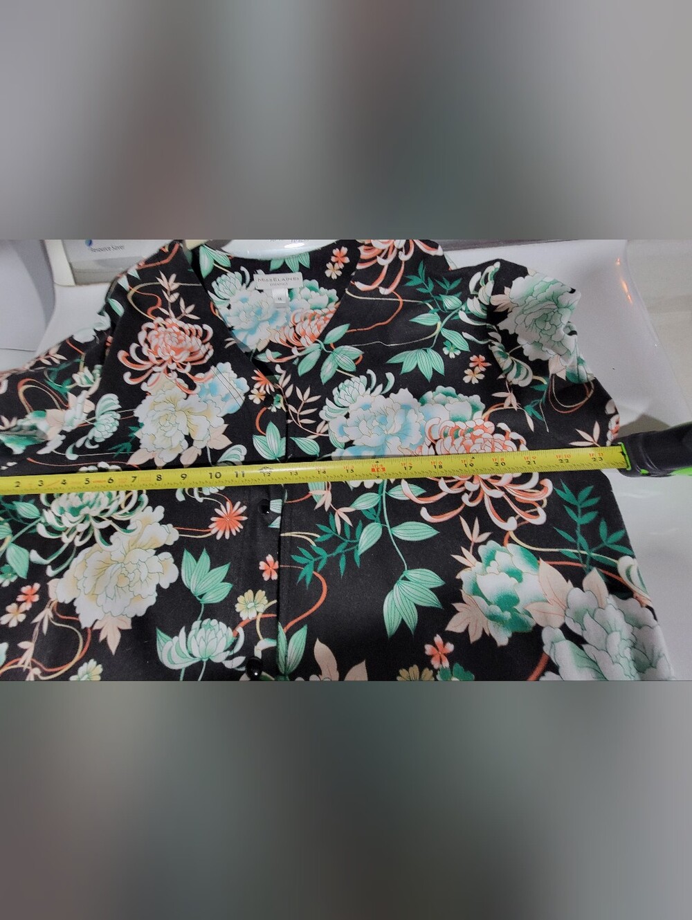 Miss Elaine Essentials Floral Button-Front Robe-Size 1X plus Gift Included. - Picture 4 of 12